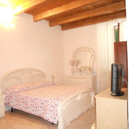 Guest House Efisio Alghero Luaran gambar